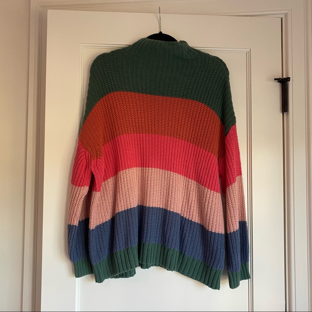 American Eagle Sweater